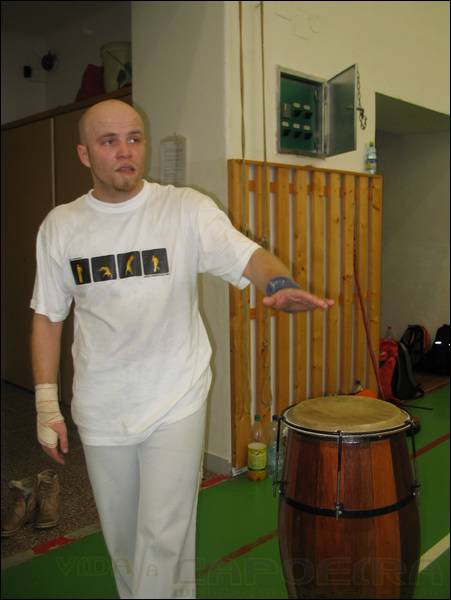 2006031818.jpg