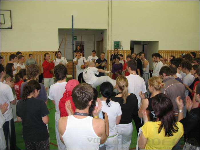 2006031832.jpg