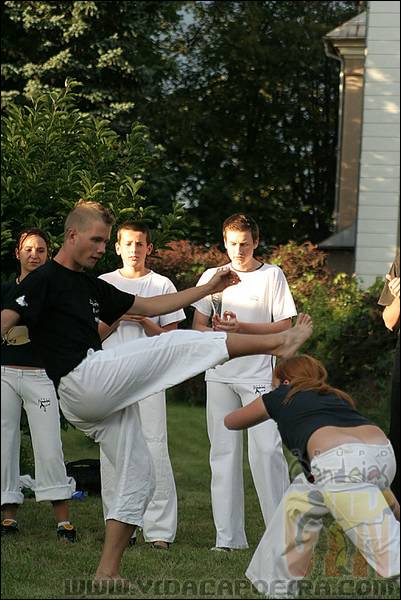 09.jpg